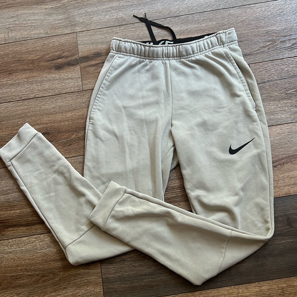 Men’s Small Nike Dry Fit Joggers in EUC